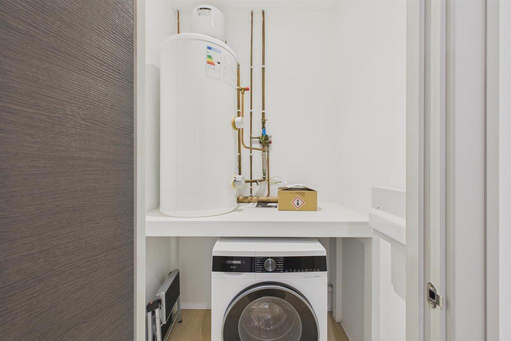 Apartment in Harrow - View 5