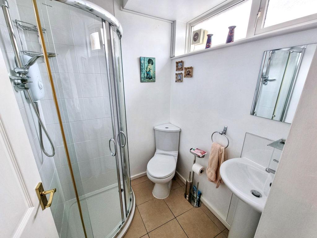 House in Newcastle Upon Tyne - View 5