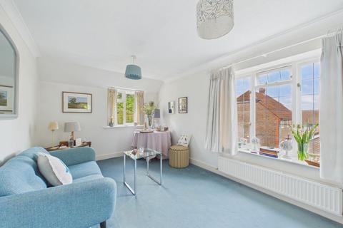 2 bedroom apartment for sale, Tadworth