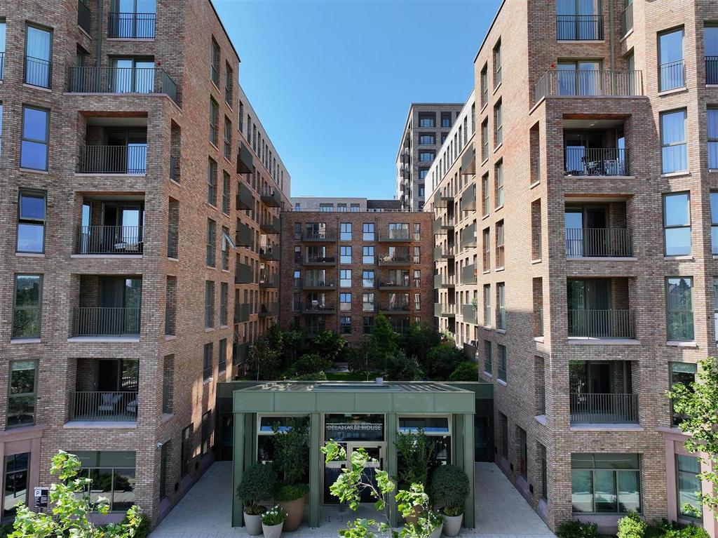 Apartment in London - View 5