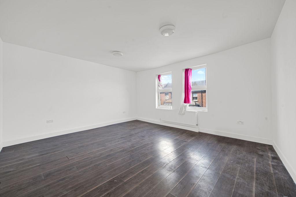 Apartment in London, Manor Park - More