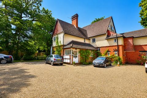 undefined, Pembroke Road, Woking, Surrey, GU22