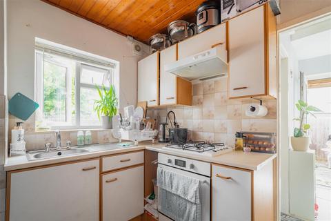 2 bedroom semi-detached house to rent, Brook Road, Cheltenham