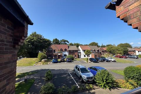 2 bedroom flat for sale, 66 Saddle Mews, Douglas