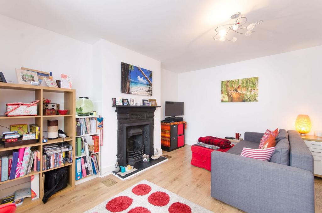 Apartment in London - More