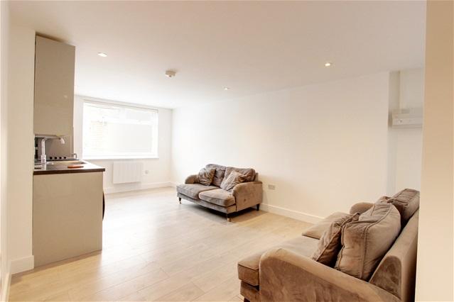 Apartment in Whetstone - View 3