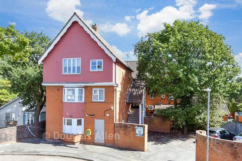 1 bedroom flat for sale, Kenilworth Place, Basildon SS15