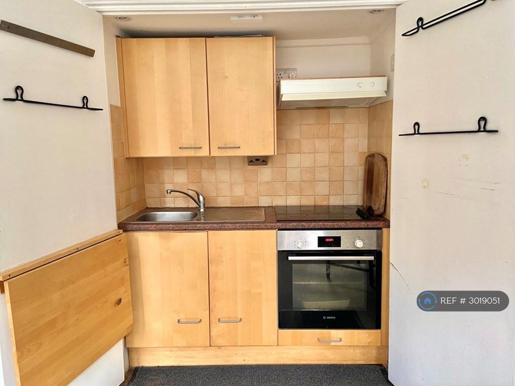 Apartment in London - More