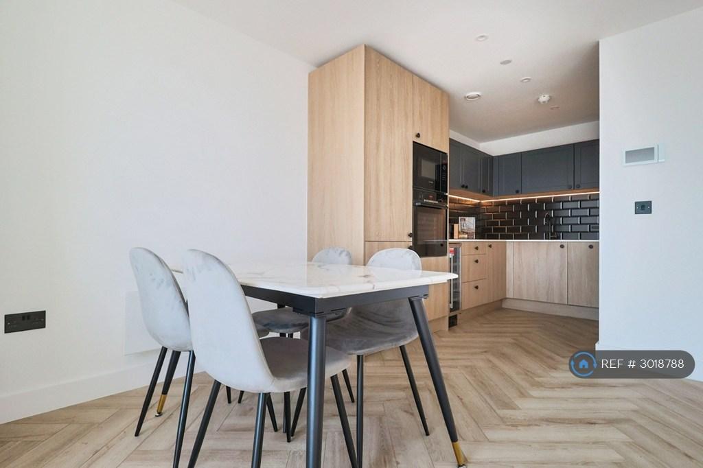 Apartment in Manchester, City Centre - View 3