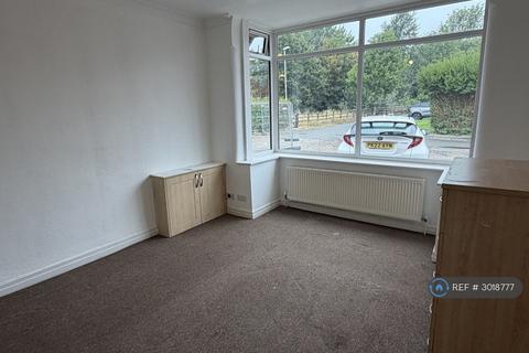 2 bedroom bungalow to rent, Walnut Avenue, Wigan, WN1