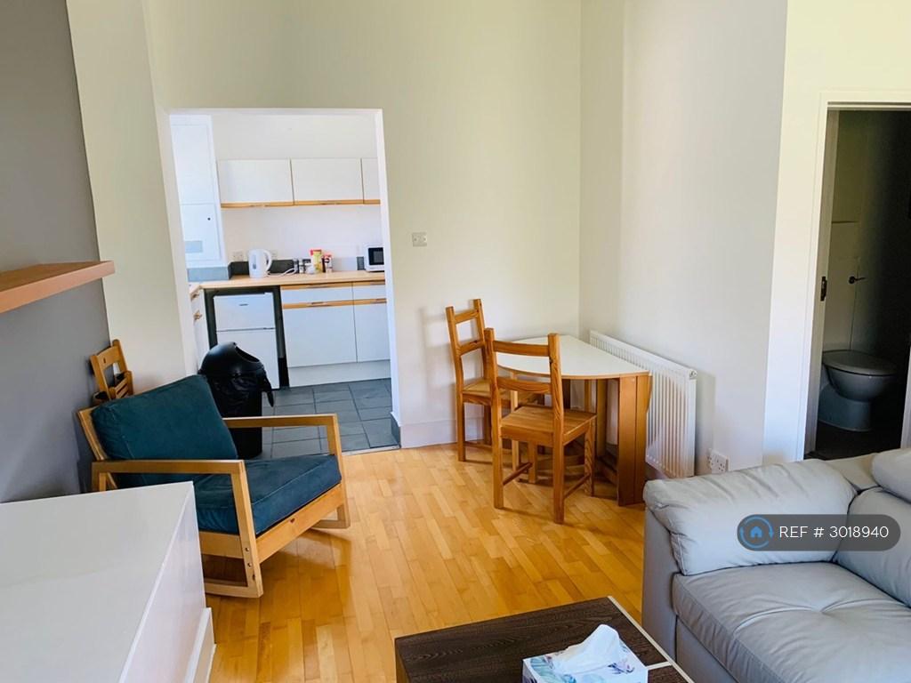 Apartment in Liverpool - View 4