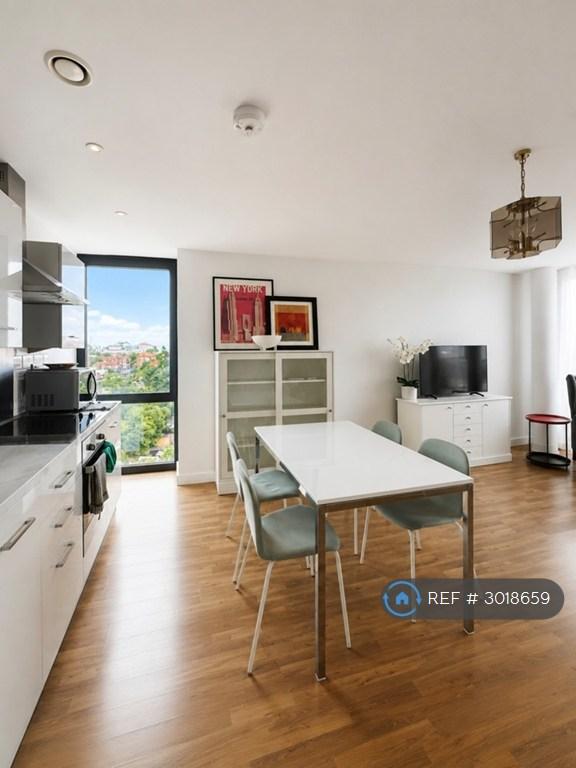 Apartment in London - View 2