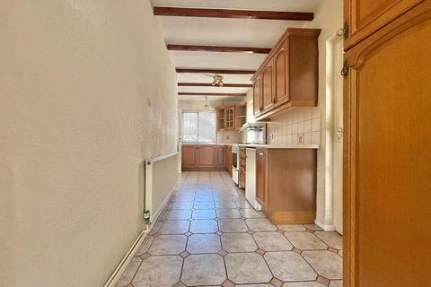 2 bedroom semi-detached house for sale, Wolseley Road, West Bromwich, West Midlands, B70 0LS