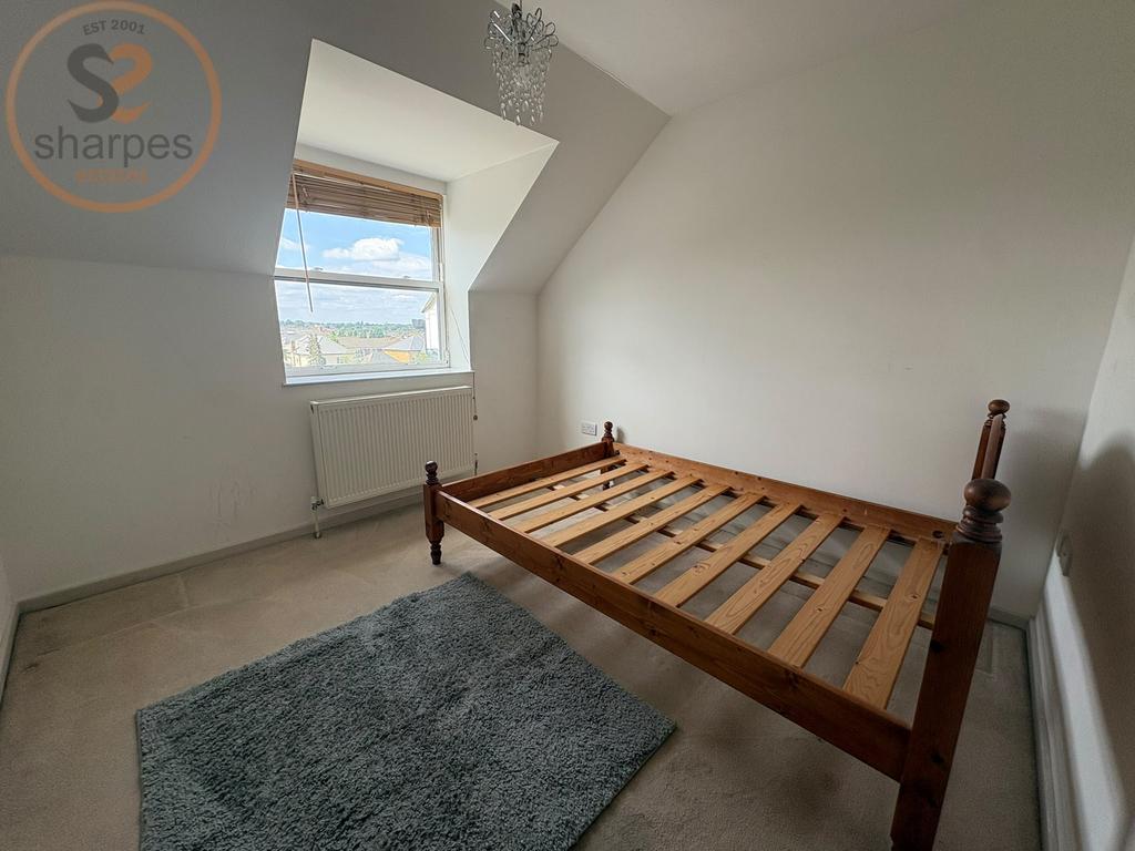 Apartment in Worcester Park - View 4