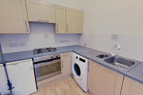 1 bedroom flat to rent, Newhaven Road, Edinburgh, EH6