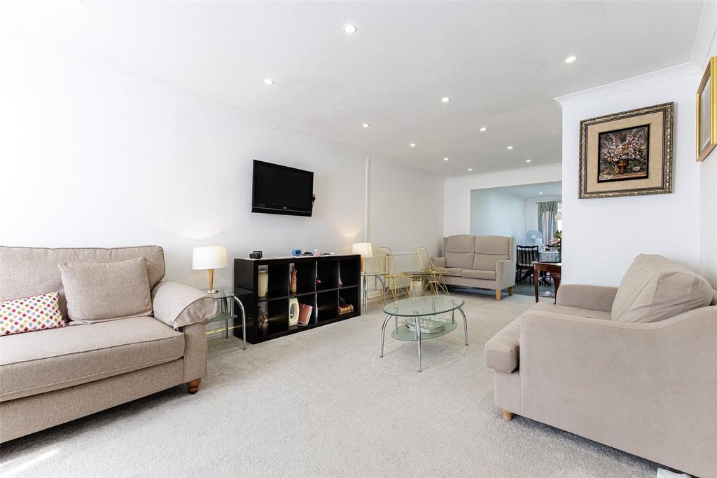 House in Cardiff, Lakeside, Cyncoed - More