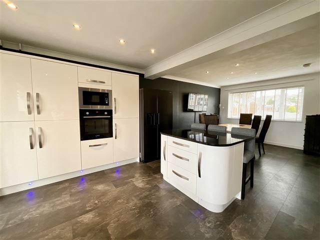 House in Rotherham, Aston cum Aughton - View 5
