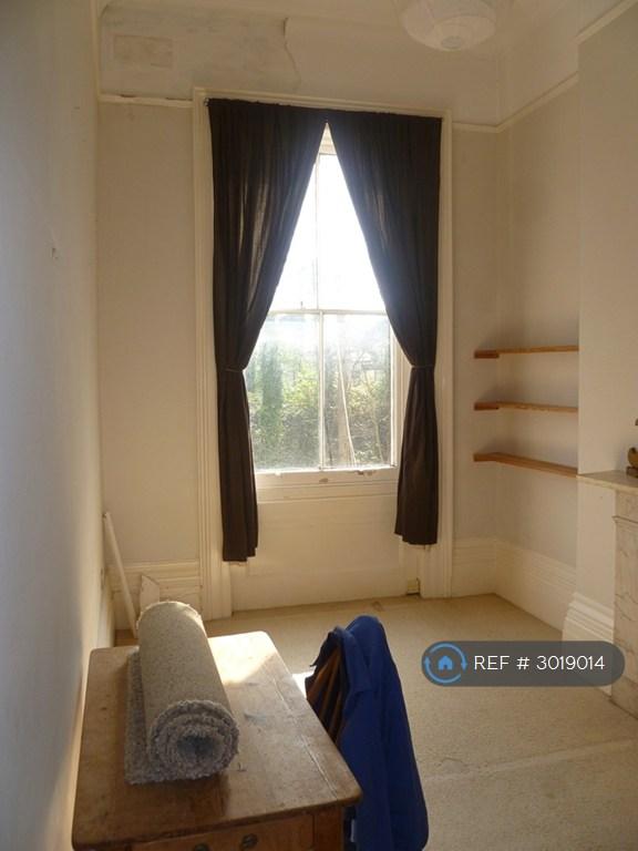 Apartment in Brighton - View 3