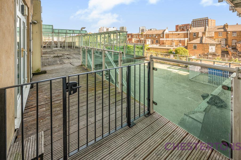 Apartment in London - More