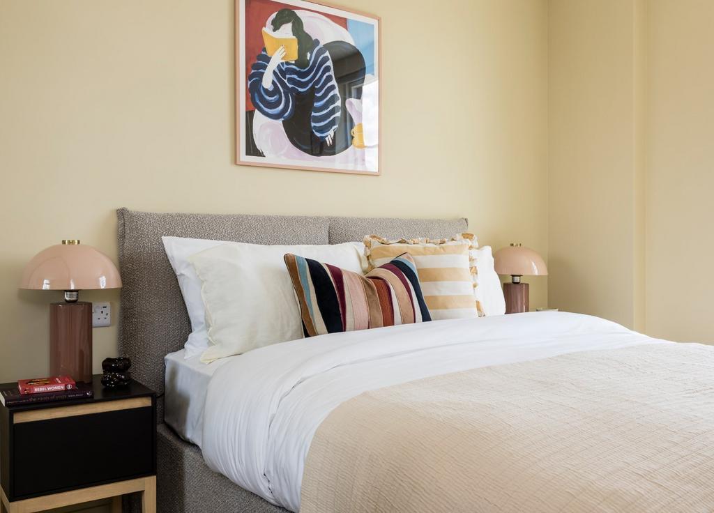 Apartment in Middlesex - View 3