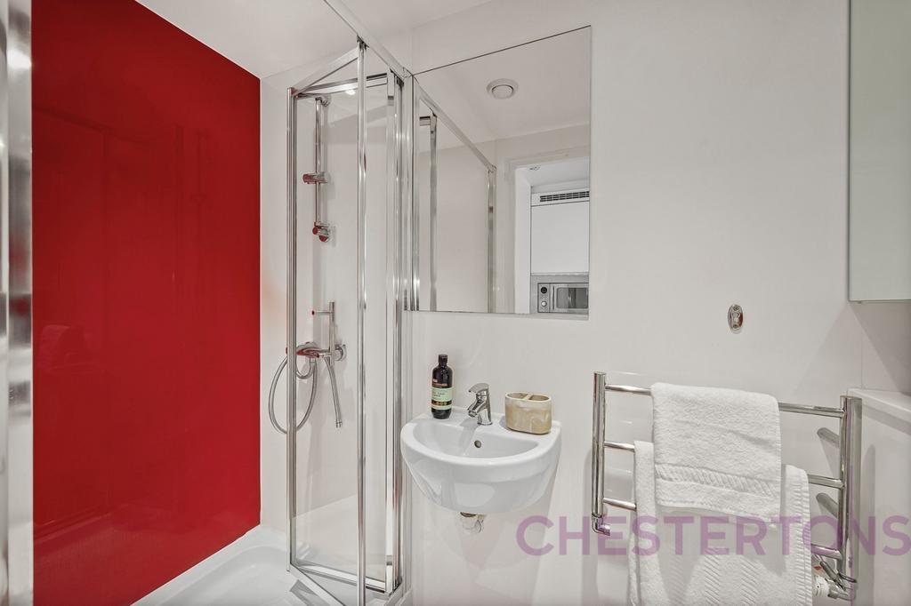 House in London - View 3