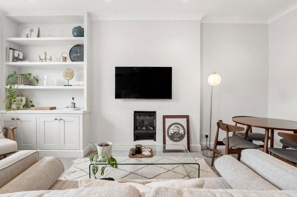 Apartment in London - View 3