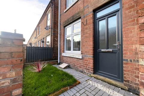 3 bedroom terraced house to rent, Fernie Avenue, Melton Mowbray LE13