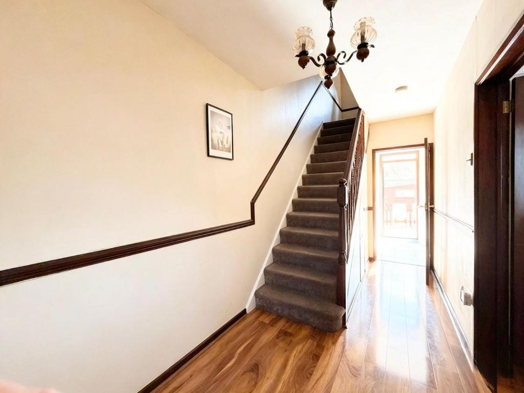 House in Romford - View 4
