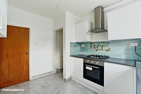 1 bedroom flat for sale, Whitehorse Road, Croydon, CR0