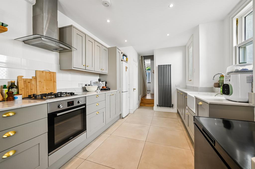 House in London - View 3