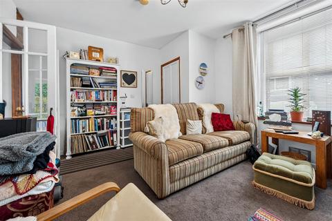 undefined, The Common, Matlock DE4