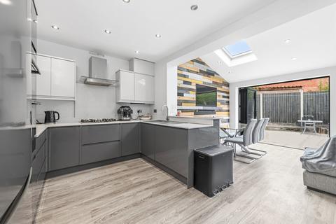 3 bedroom semi-detached house for sale, Whitebridge Avenue, Leeds LS9