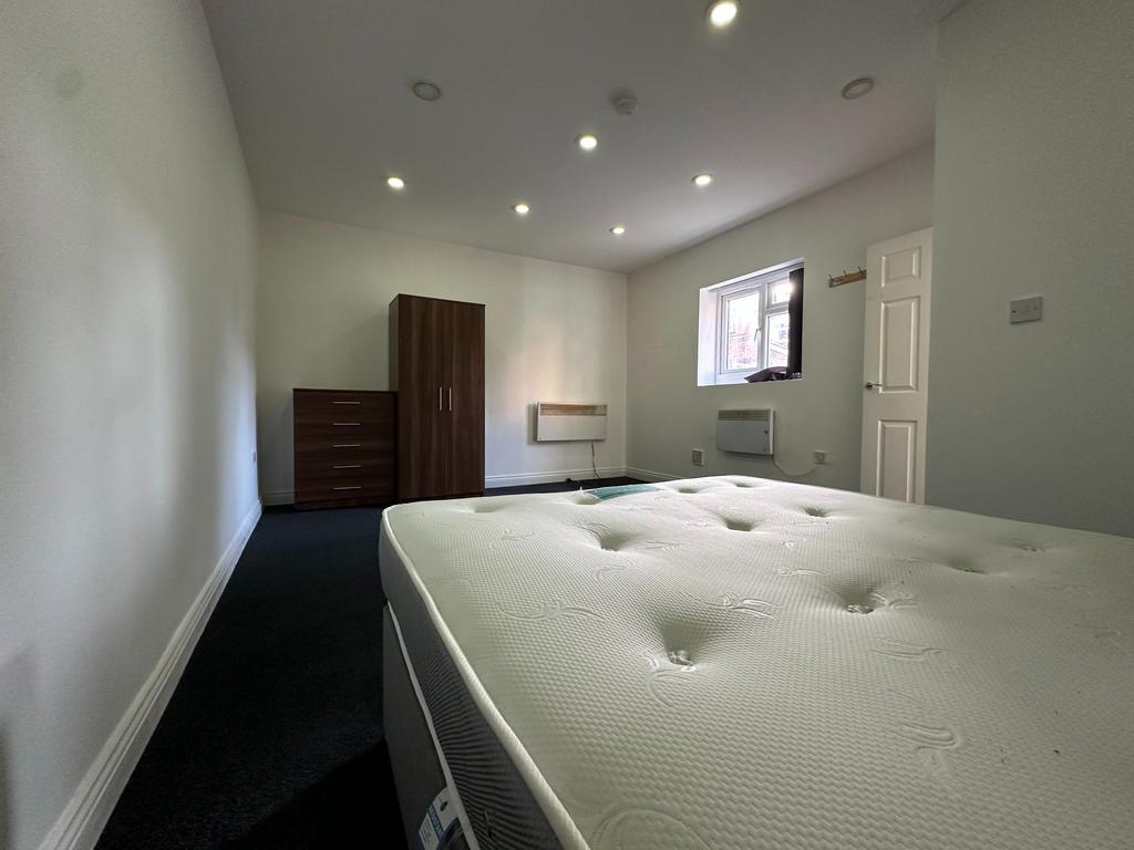 Apartment in Leicester - View 3