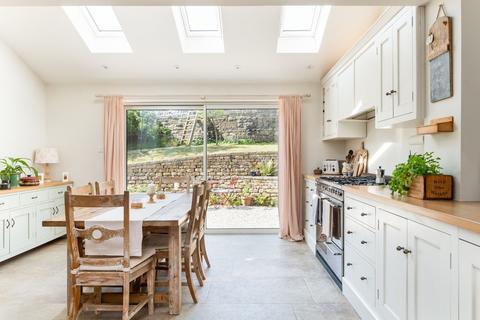 3 bedroom semi-detached house for sale, Lynton Drive, Shipley, BD18