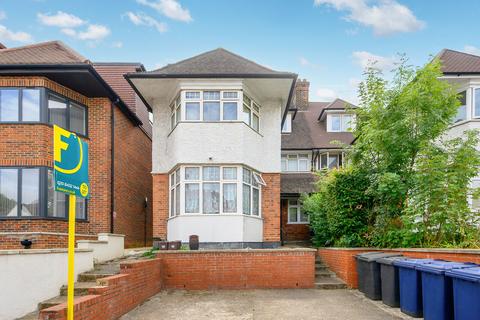 Studio to rent, Hoop Lane, Golders Green, London, NW11