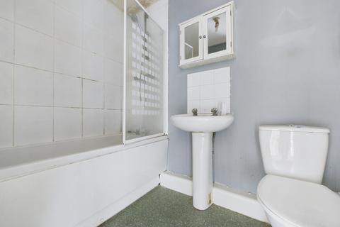 2 bedroom flat for sale, Durham Court, Durham Street, Hull, HU8 8QQ
