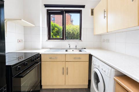 Studio for sale, Cumberland Place, London, SE6