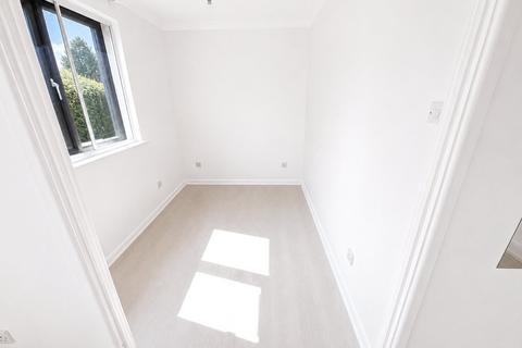 Studio for sale, Cumberland Place, London, SE6