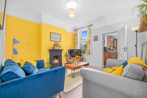 3 bedroom terraced house for sale, Institute Road