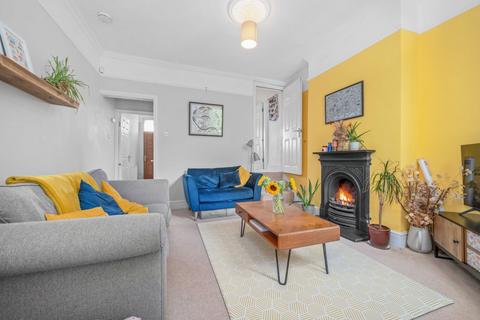 3 bedroom terraced house for sale, Institute Road