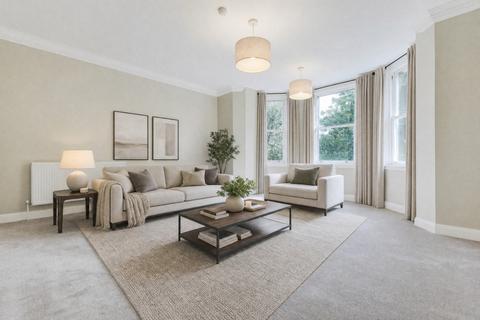 2 bedroom flat for sale, Flat C The Hollies, Weetwood Lane, Leeds, West Yorkshire, LS16