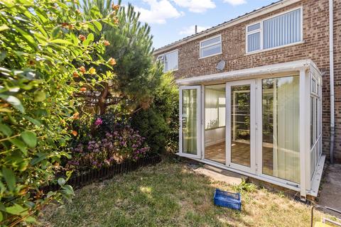 3 bedroom end of terrace house for sale, Porters Way, Polegate BN26