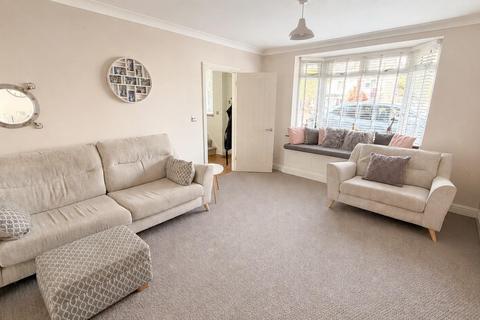4 bedroom detached house for sale, Prospect Road, Farnborough GU14