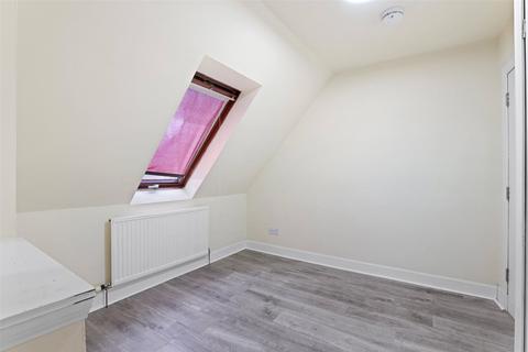2 bedroom flat for sale, Flat 13, Beaumont House, 15 St. Johns Place, Perth, Perth and Kinross, PH1