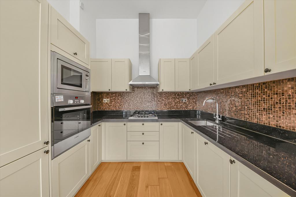 Apartment in London - View 2
