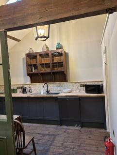 1 bedroom apartment to rent, Flat 2, 23 Station street