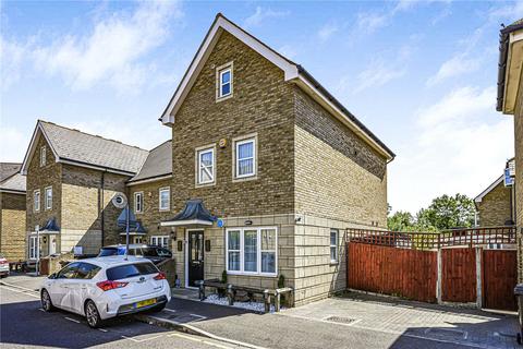 5 bedroom end of terrace house for sale, Simmons Drive, Essex RM8