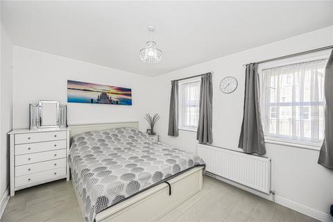 5 bedroom end of terrace house for sale, Simmons Drive, Essex RM8