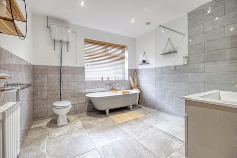 3 bedroom semi-detached bungalow for sale, Links Avenue, Hellesdon, Norwich.