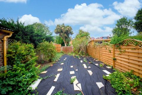 3 bedroom semi-detached house for sale, DUDLEY ROAD, FINCHLEY, N3